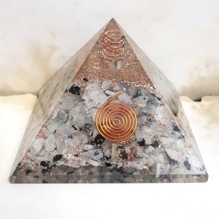 Pirâmide Orgonite Pedra da Lua 9×9